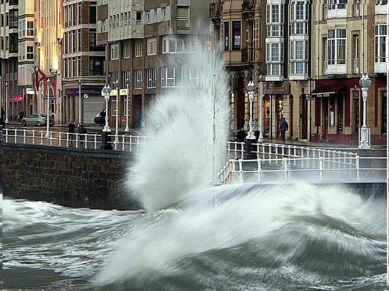 Brisas Del Norte Gijon Bagian luar foto